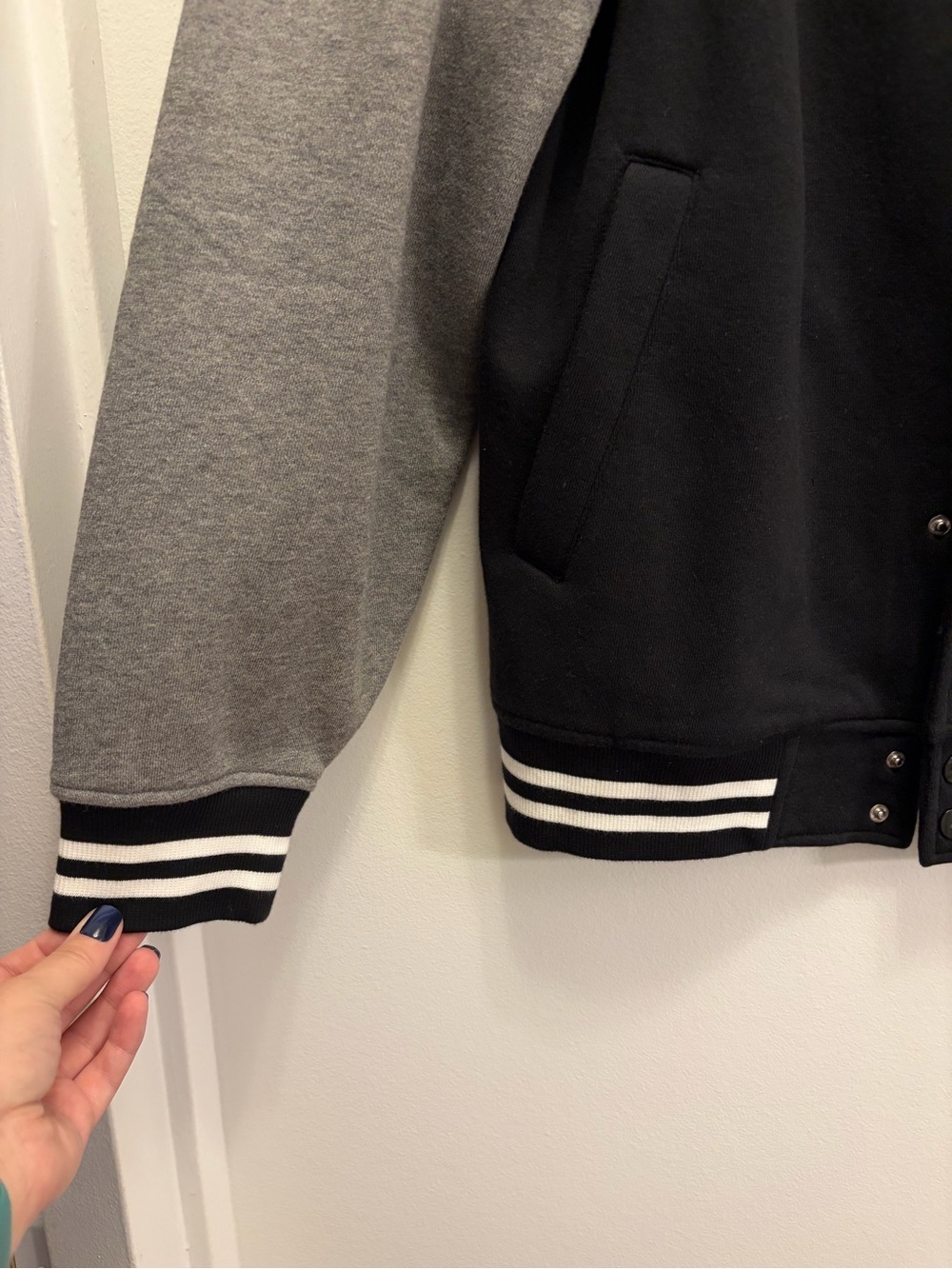 Sport-Tek Unisex Black and Gray Amazon Varsity Bomber Jacket Size M - Picture 7 of 10